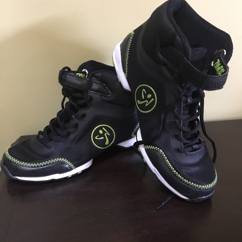 Zumba Sneakers. Size 8